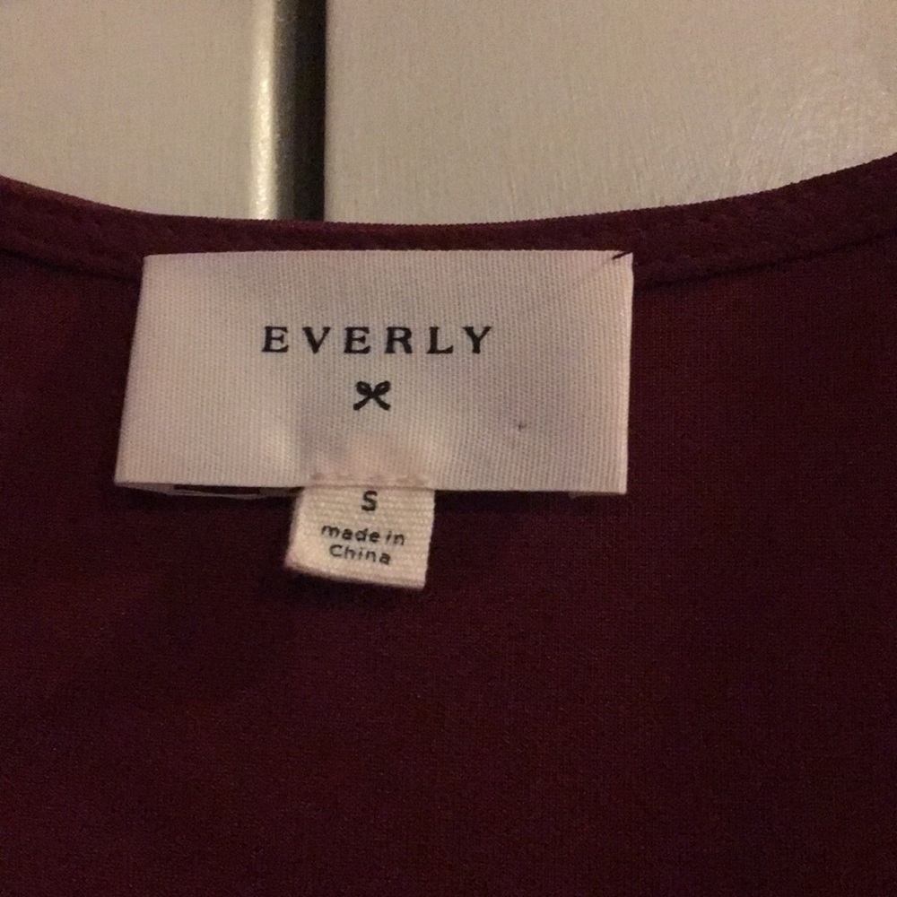 NEW Francesca’s Everly Dress in Burgundy - Picture 3 of 5